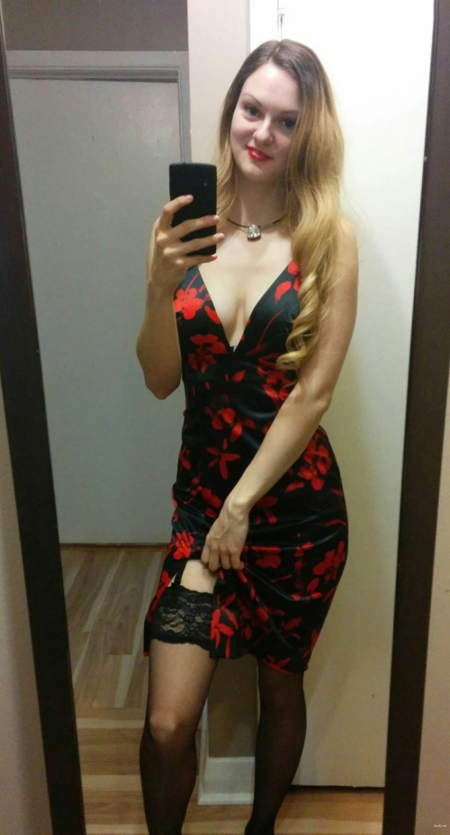 Hot young girl takes nude selfies - Long-legged babe poses provocatively