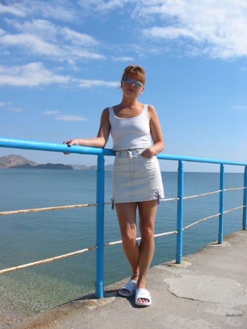Hot MILF ready for intimate photoshoot - Mature woman seduction and desire
