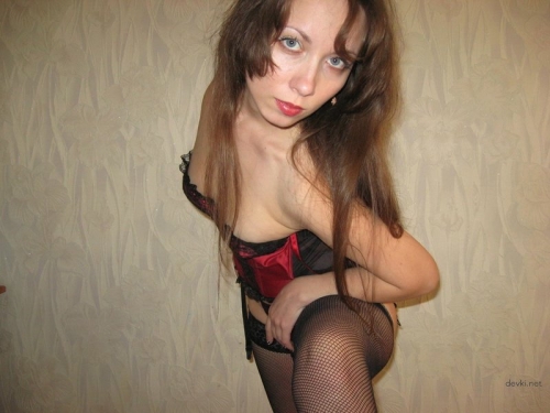 Sweet Bitch Masturbates Her Pussy - Explicit Solo Action