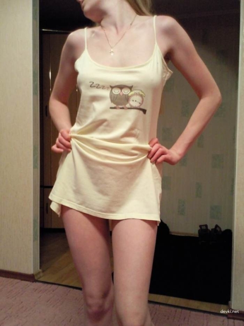 Sexy Young Girl Removes Panties - Explicit Amateur Teen Nude Photos