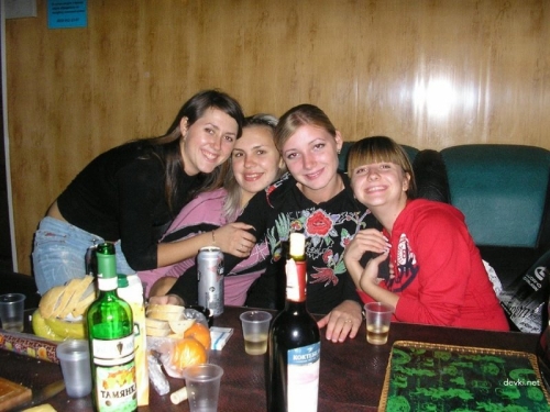 Underage Teens Party in Sauna: Explicit Birthday Celebration
