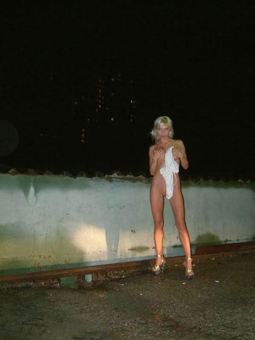 Garage Cooperative Slut Poses Explicitly - Russian Prostitute Shows Off in Garage