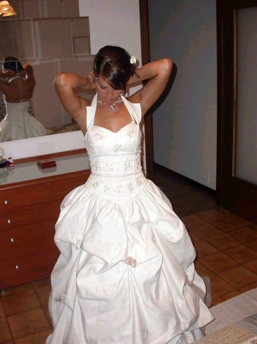 Virgin Bride's First Wedding Night Orgasm - Hardcore XXX Porn Pic
