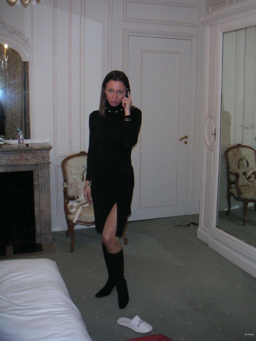 Private Nude Photo of Woman: Explicit and Uncensored Image
