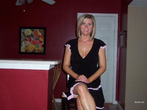 Double Penetration of Busty Woman - Hardcore Threesome Action