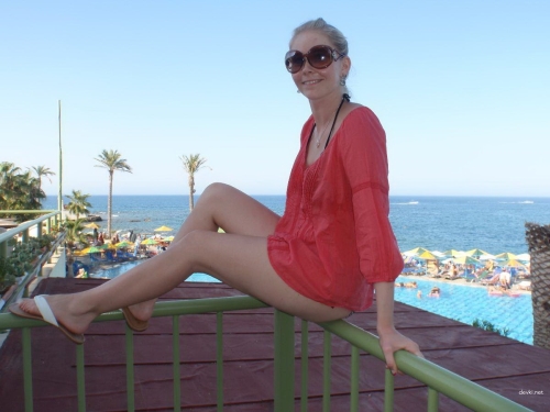 Naked Blonde Sunbathing: Explicit Vacation Photos