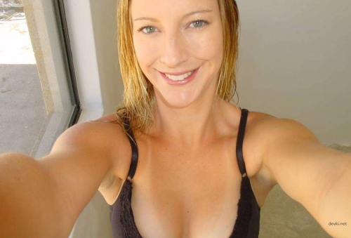 Sexy Blonde Babe Taking Hot Selfies of Her Body