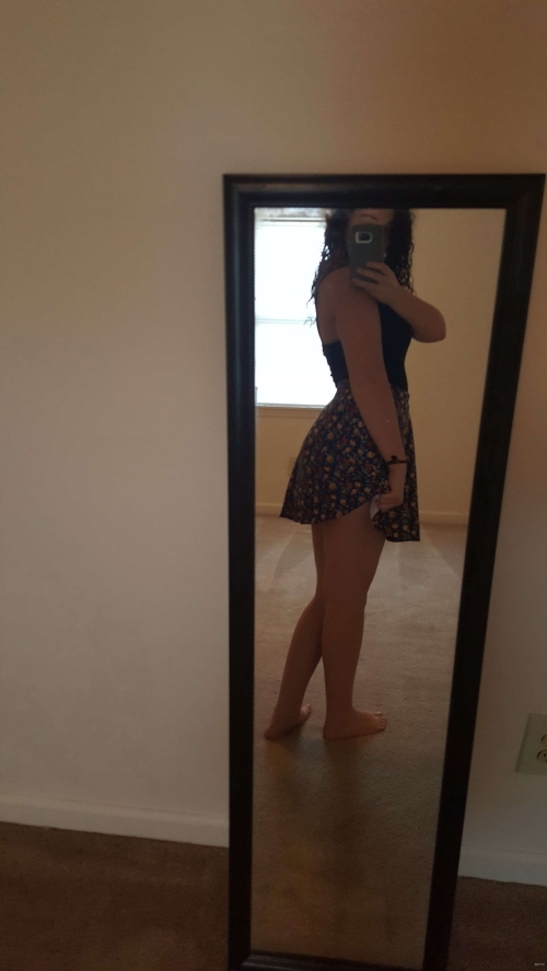 Curly Haired Babe with Big Booty - Explicit Russian Beauty in Lingerie
