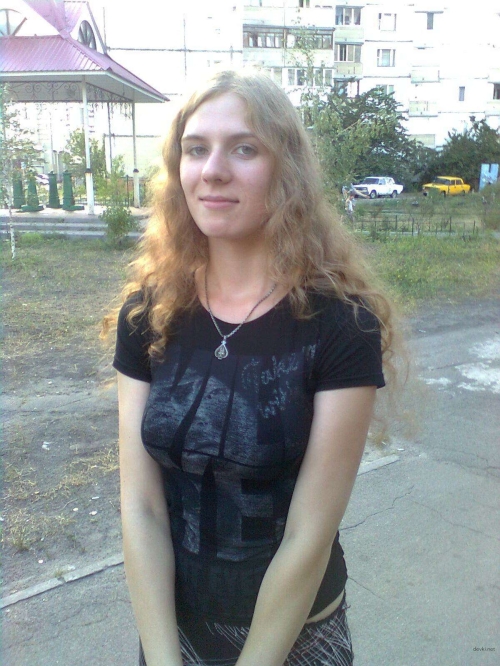 Private Student Selfies: Explicit Photos of College Girl