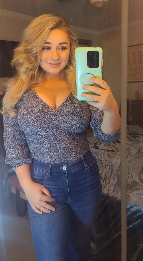 Hot Busty Blonde Teen - Seductive Curves and Plump Breasts Exposed