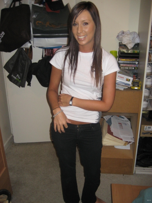 Private Photo of Tanned Brunette: Explicit Sun-Kissed Beauty