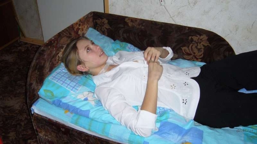 Cute Girl Gives Blowjob and Poses Naked - Explicit Amateur Porn Photo