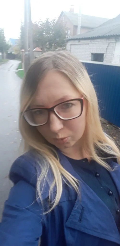 Vita Slut: Hardcore Russian Pornstar Gets Naughty in Explicit Photo Shoot