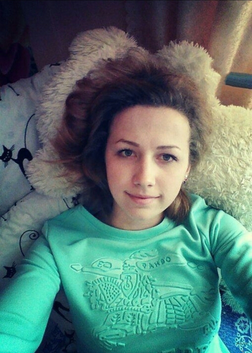 College Student Explicitly Shows Pussy - XXX Nude Coed Exhibitionist Photo