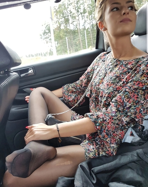 Hot Ass: Stunning Booty in Tight Shorts - Sexy Curves and Perfect Shape!