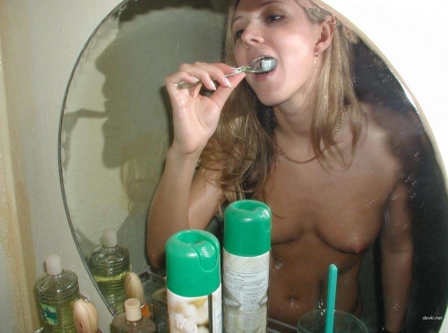 Private Erotic Photos of Cute Girl: Explicit and Sensual Content