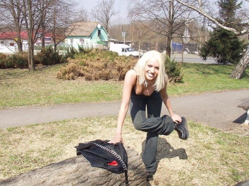 Girl Strips Naked in Public - Shocking Street Nudity Caught on Camera