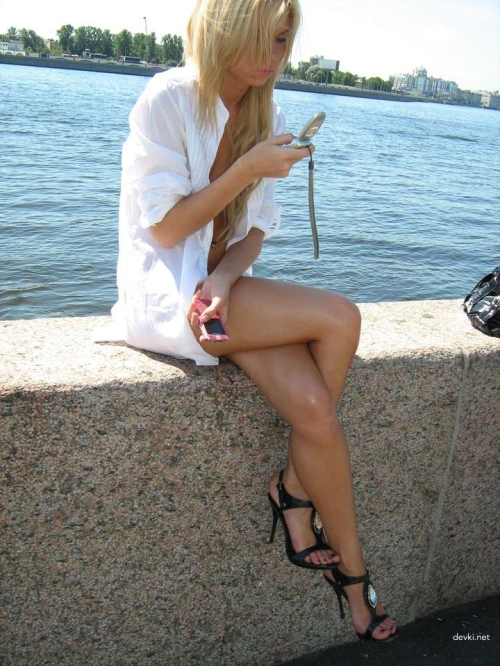Seductive Girl with Perfect Body: Explicit Photo of a Stunning Figure