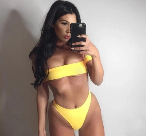 Scorched Babes: 25 Hot Photos of Sun-Kissed Girls
