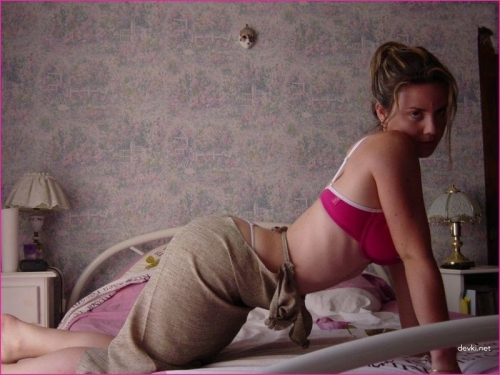 Girl Loves Playing with Her Wet Pussy - Explicit Solo Action