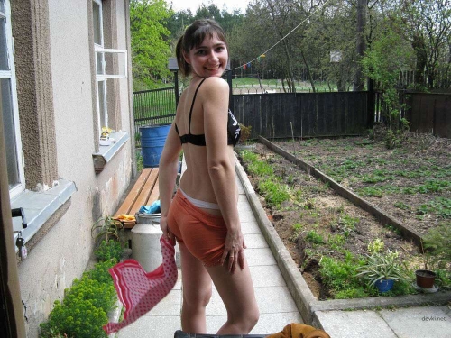 Sexy Girl's Erotic Adventures at the Summer House: Hot and Steamy Photoshoot
