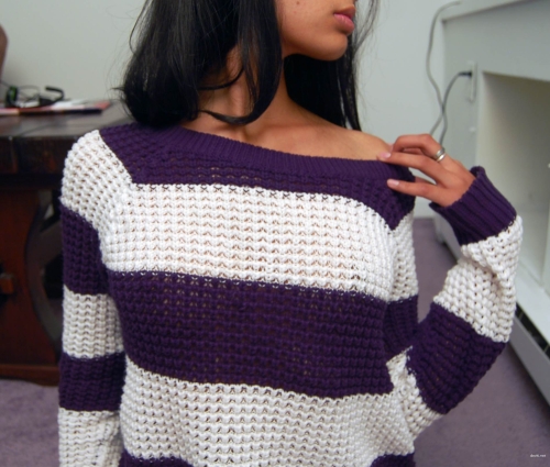 Slim Indian Woman Flaunts Her Sexy Body