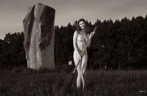 Sensual Private Erotica: Stunning Nude Beauty in Intimate Setting