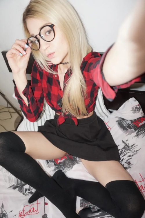 Seductive cutie undresses, baring her body - Explicit Self-Striptease!