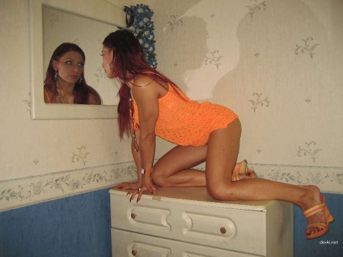 Explicit Erotic Photography: Sensual Nude Woman in Seductive Pose