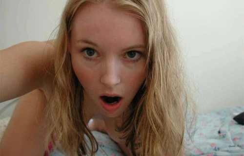 Sexy and Playful Girl Erotic Photoshoot - Hot and Naughty Babe in Seductive Poses