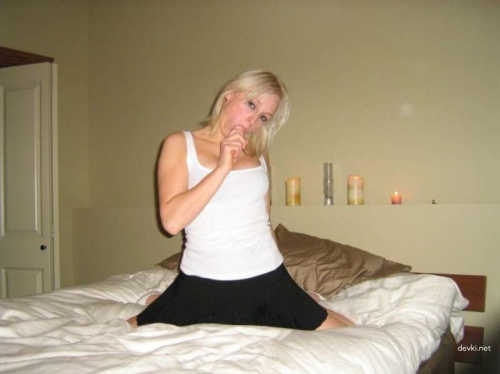 Amateur Slut's Explicit Home Photos - Naughty Girl Shows It All!
