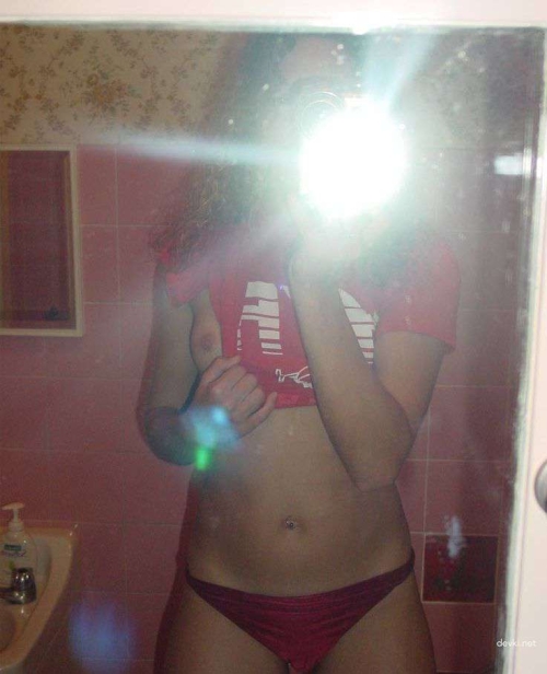 Hot Babes Taking Nude Selfies - Explicit Photoshoot