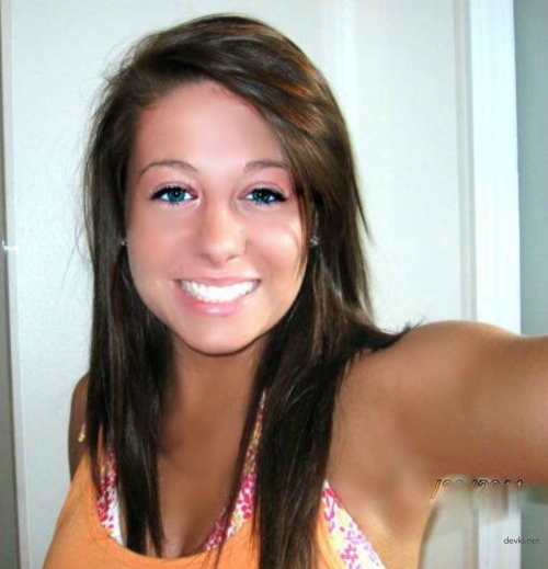 Private Photo of Girl with Big Tits: Explicit and Unfiltered!