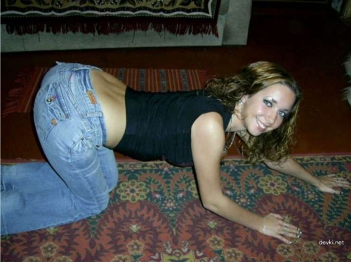 Graduate Goes Commando: Sexy No-Panties Schoolgirl