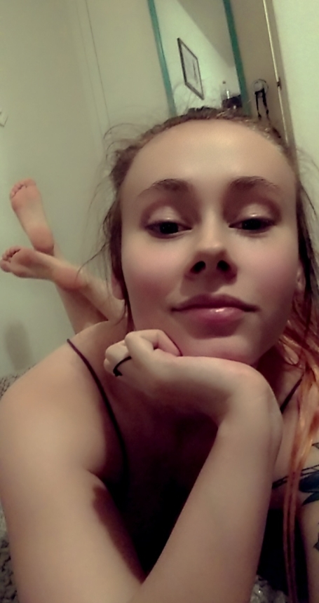 Hot Young Girl Shows Off Big Tits: Explicit and Sensual Photos