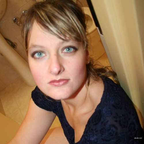 Private Photos of Woman with Massive Ass - Explicit Booty Pics!
