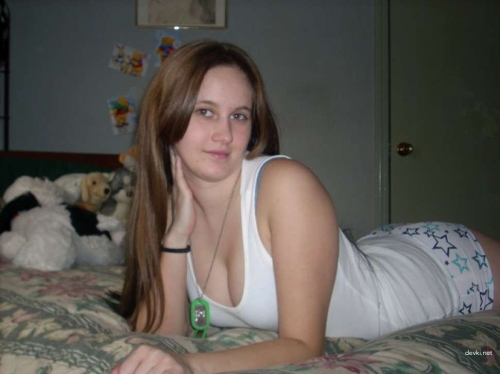 Girl's Wet Pussy Dripping - Explicit Russian Porn Photo